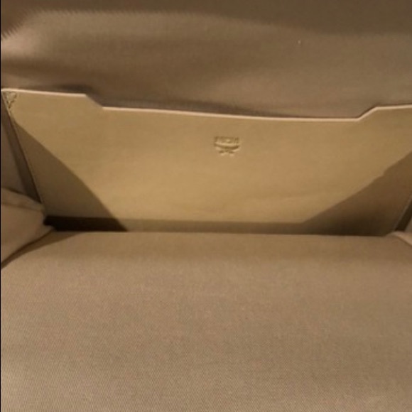 Beige backpack - Picture 4 of 5